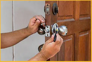 The Colony Locksmith Service The Colony, TX 972-512-6317 - 3-residential-lock-change